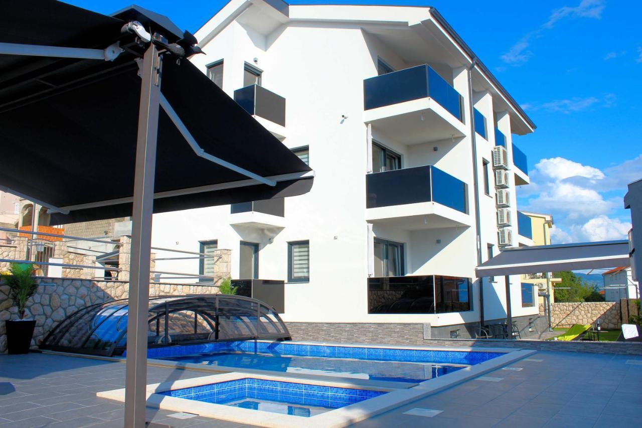 Villa Buba **** Novi Vinodolski Exterior photo